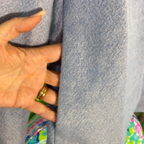 Forever 21 Exclusive light blue long jacket with fancy boucle type fabric - Picture 3 of 6